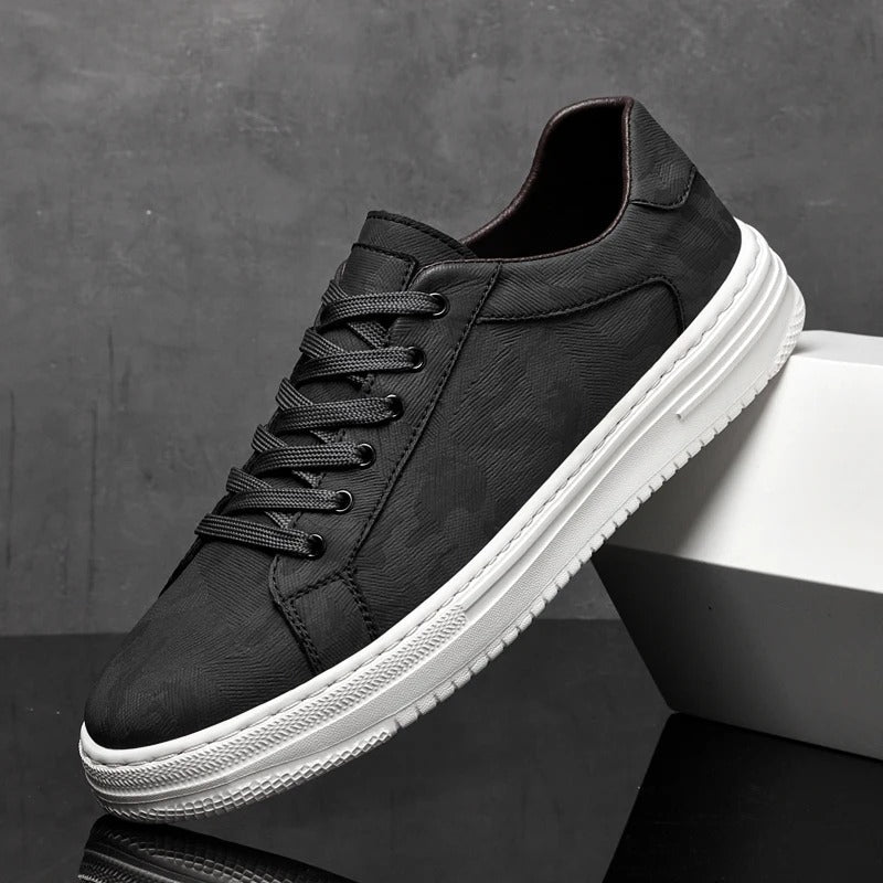 Stilvolle Herren-Sneaker für jeden Anlass: bequeme Freizeitschuhe mit robuster Sohle für Männer.