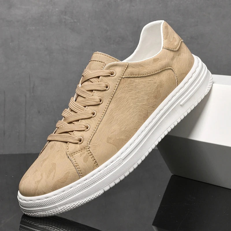 Alltagstaugliche Herren-Sneaker: bequeme und stilvolle Männerschuhe für Komfort den ganzen Tag.