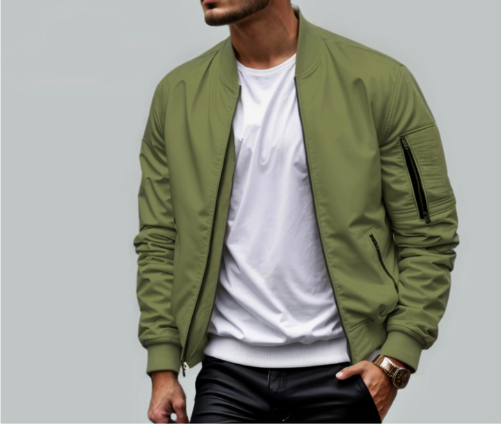 Modische Herren-Steppjacke mit Reißverschluss und praktischen Seitentaschen, ideal für den Herbst.