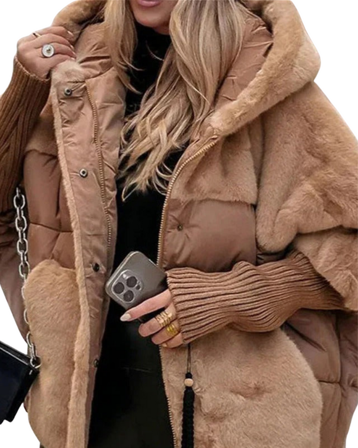Funktionale Damen-Winterjacke mit praktischen Taschen & verstellbarer Kapuze, optimal für Kälteschutz im Winter.