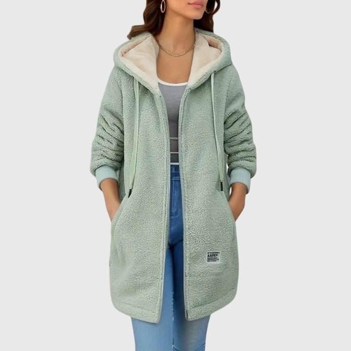 Vielseitige Damen-Freizeitjacke mit Kapuze für den Winter. Kuschelig warm & bequem, ideal für jede Wintermode.