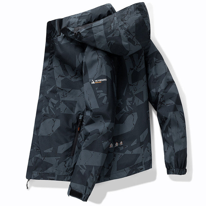Robuste, warme Herren Winter Skijacke. Wind- & wasserdichte Outdoorjacke für sportliche Aktivitäten & Schutz im Schnee.