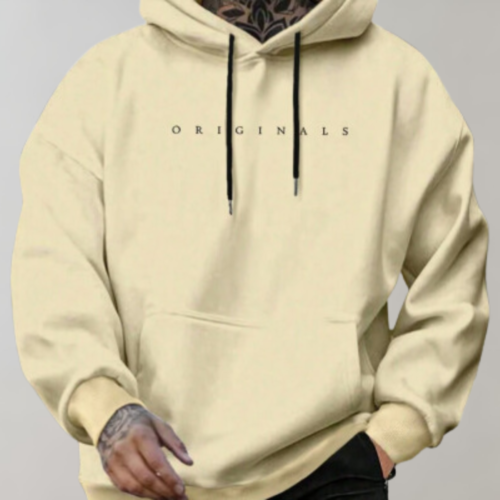 Bequemer gelber Herren Hoodie mit Kapuze. Modischer Pullover für Komfort, Freizeit und lässigen Urban Style.