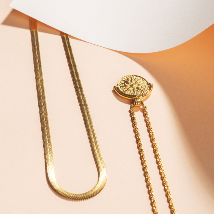 Damen Schmuckset in Gold mit Herringbone Choker und Sonnenkette im Layering Look