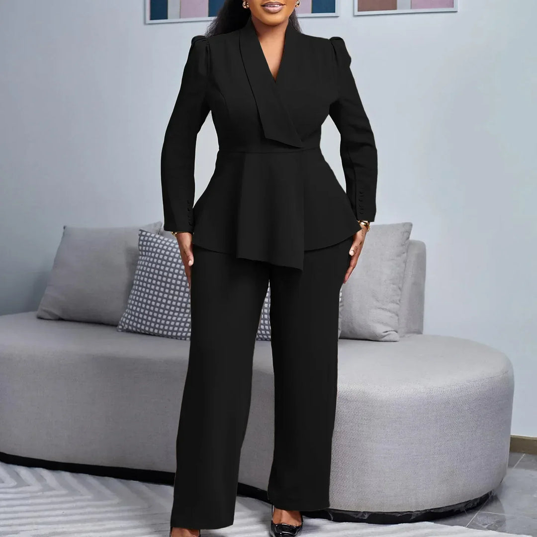 Eleganter Damen Blazer aus dem Anzugset, tailliert und lang. Perfekt für ein schickes, formelles Business-Outfit.