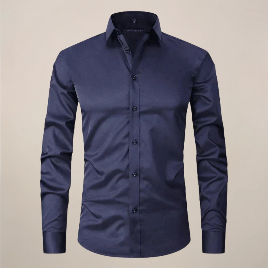 Business Casual Herrenhemd, taillierter Schnitt, perfekt für einen gepflegten Frühlingslook.