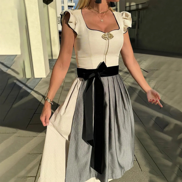 Traditionelles Damen Dirndlkleid für Oktoberfest und bayerische Feste, inklusive Schürze. Weißes Festkleid.