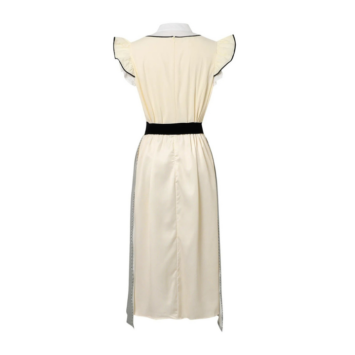 Festliches weißes Damen Dirndlkleid im traditionellen Bayern-Stil. Perfekt für Oktoberfest & Trachtenfeste. Mit Schürze.