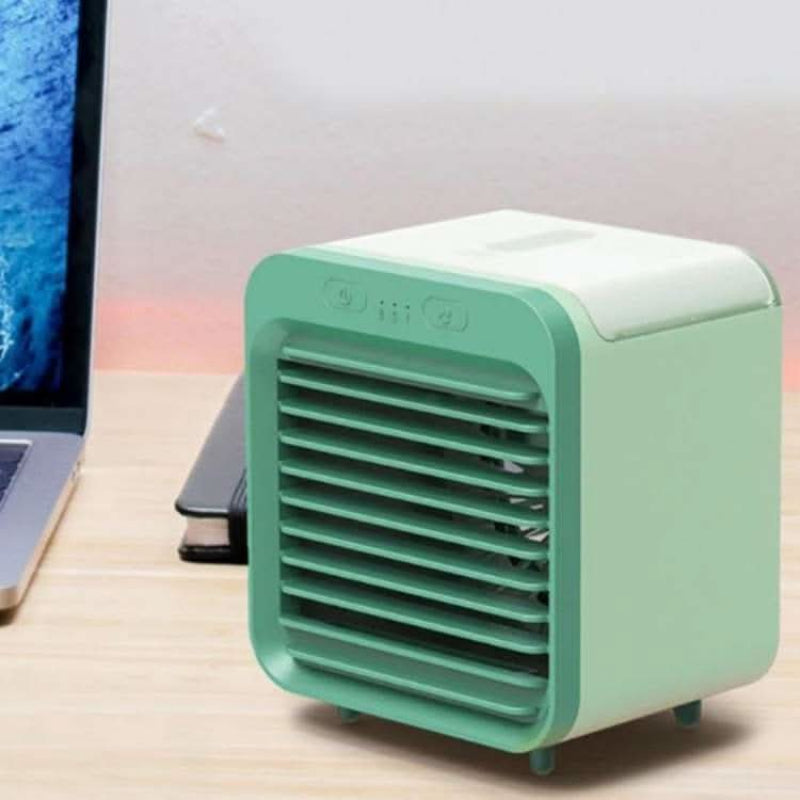 Tischmodell Luftkühler mit 3 Geschwindigkeiten und LED-Licht. Persönlicher Ventilator für angenehme Kühlung zuhause.