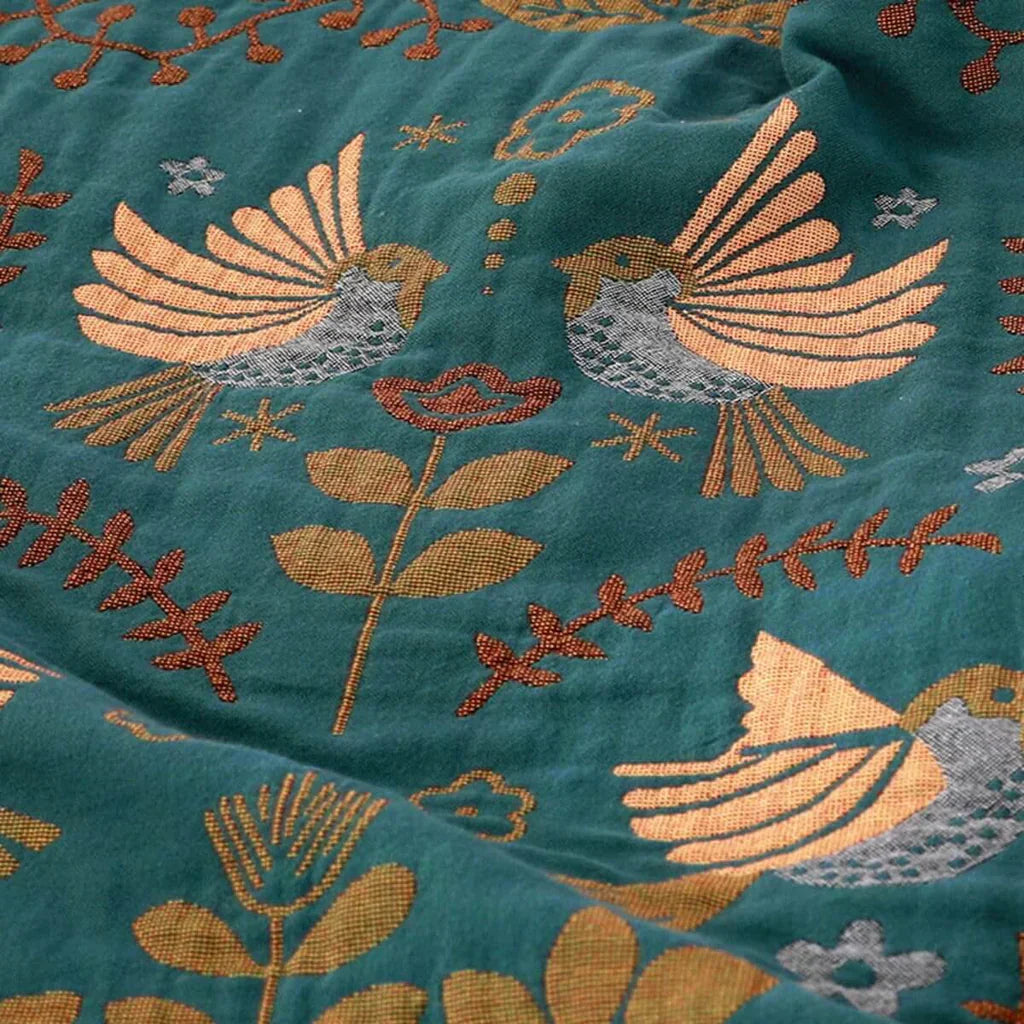 "Umkehrbare skandinavische Decke mit Vogelmustern, doppelseitig, gemütlich, ideal als Überwurf oder Kuscheldecke."