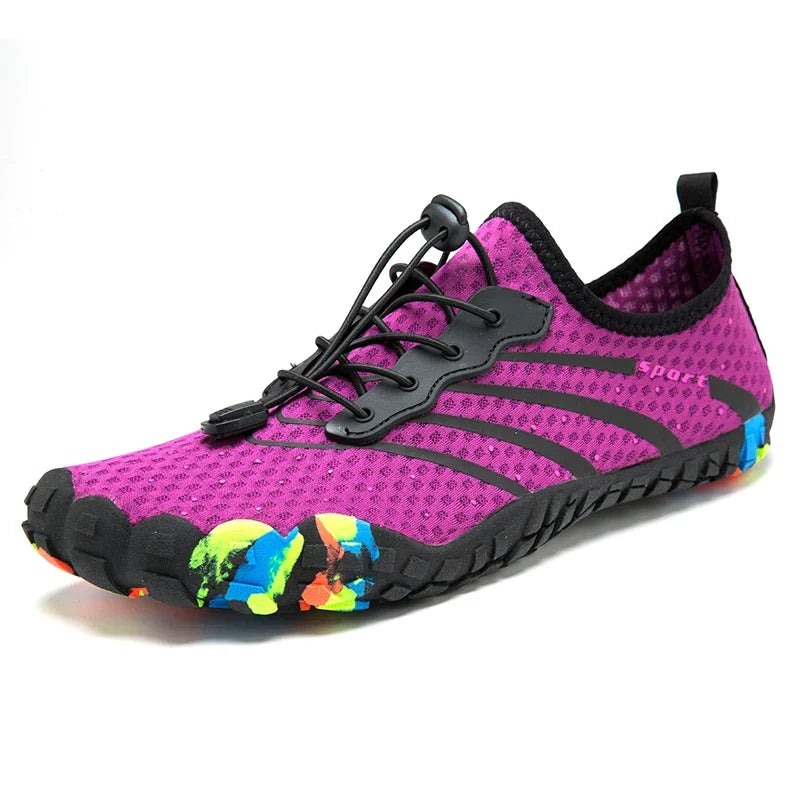 Robuste Unisex-Wasserschuhe mit rutschfester Sohle und flexibler Passform für Outdoor, Wandern & Wassersport.