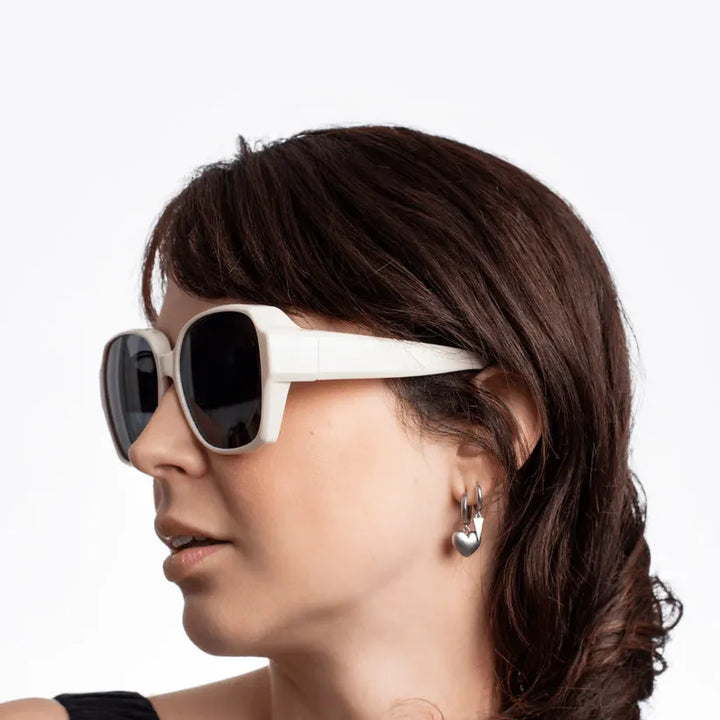Alltagsbrille: Polarisierte Überzieh-Sonnenbrille mit UV-Schutz, Komfort und Klarheit für Brillenträger.