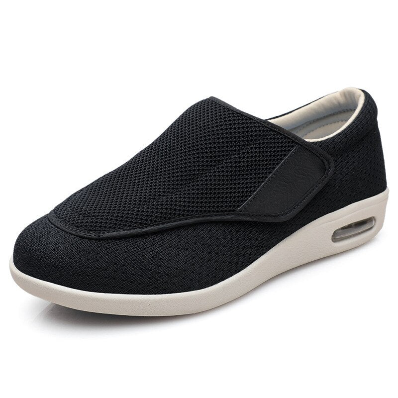 Innenfutter der Diabetiker Schuhe. Weiches, nahtloses Material schützt sensible Füße.