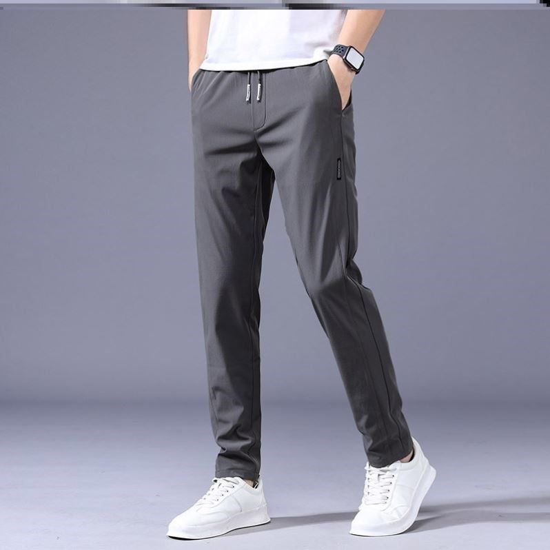 Nahaufnahme der Unisex Freizeithose in Grau mit Kordelzug am Bund für optimalen Komfort & lässigen Stil.