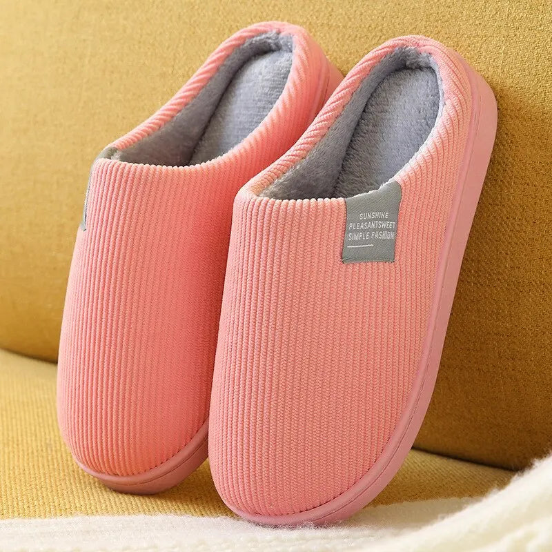 Geschenkidee: Warme Unisex Hausschuhe. Bequeme Pantoffeln für Damen & Herren, ideal für Winter & Zuhause.