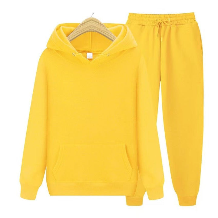 Zeitloses Unisex Hoodie und Jogginghose Set. Bequem, stylisch und ideal für alle Gelegenheiten.