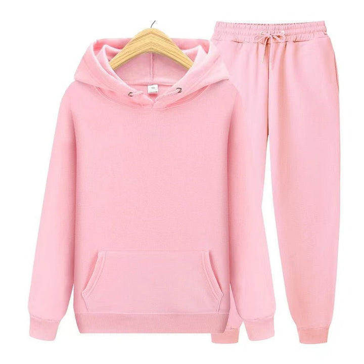 Aktiver Look: Unisex Hoodie und Jogginghose Set in lockerer Passform. Perfekt für Bewegung & Entspannung.