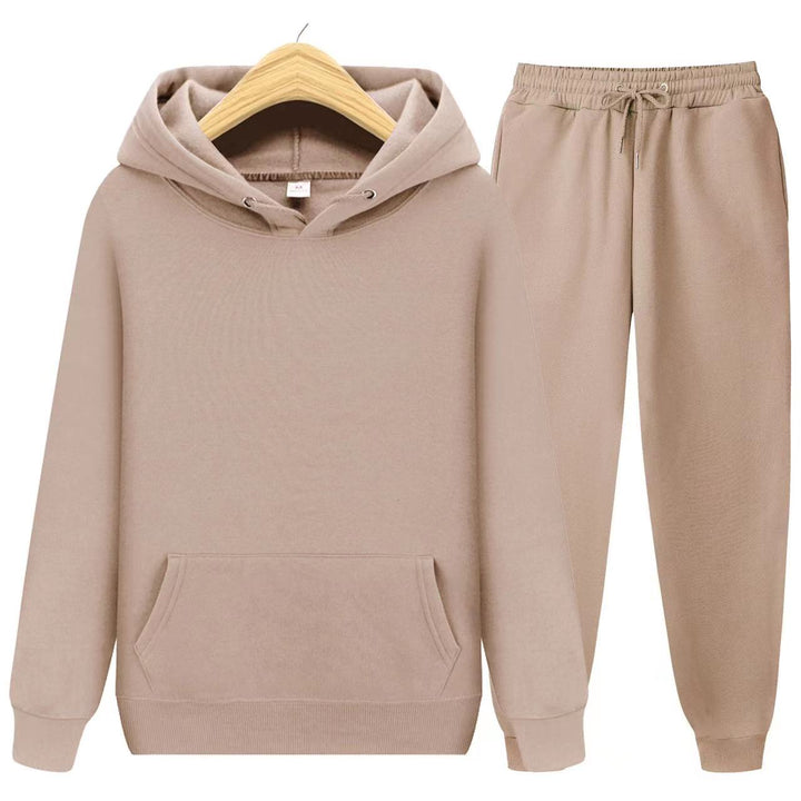 Ganzheitliches Unisex Loungewear Set: Kuscheliger Hoodie und weiche Jogginghose für zuhause und unterwegs.