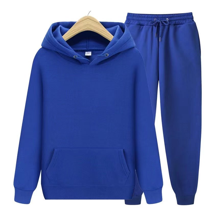 Ganzkörperansicht des Unisex Hoodie und Jogginghose Sets, präsentiert in lässiger Passform.