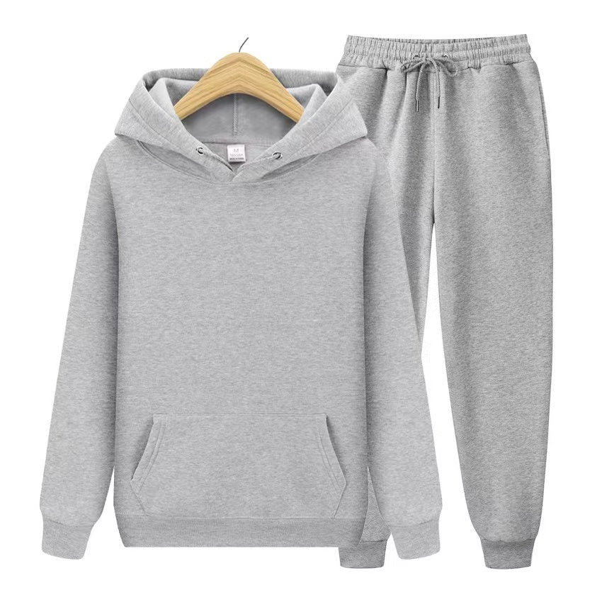 Die bequeme Unisex Jogginghose mit elastischem Bund und Bündchen. Teil des Zweiteiler Komfort-Sets.