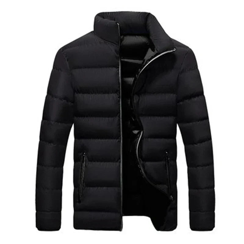 Dick gefütterte Unisex Winterjacke, isoliert & wasserabweisend, hält warm bei kalter Witterung.