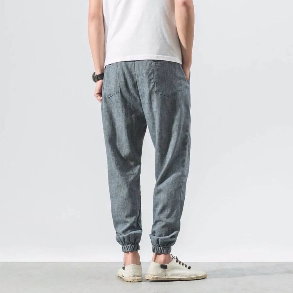 Schlichte, bequeme Unisex Jogginghose, ideal für minimalistische Alltags-Looks.
