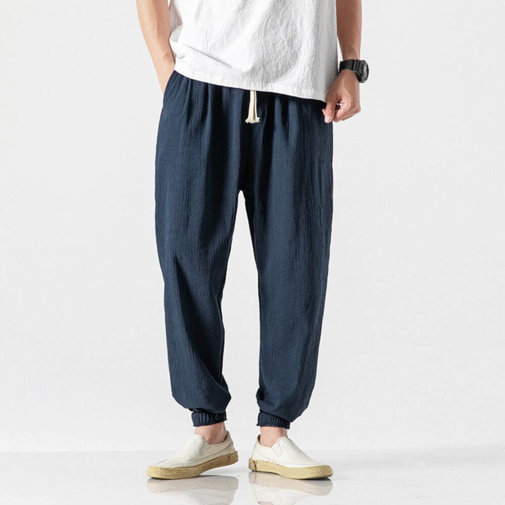 Komfortable Unisex Freizeithose für entspannte Tage, weicher Stoff, ganzjährig tragbar.