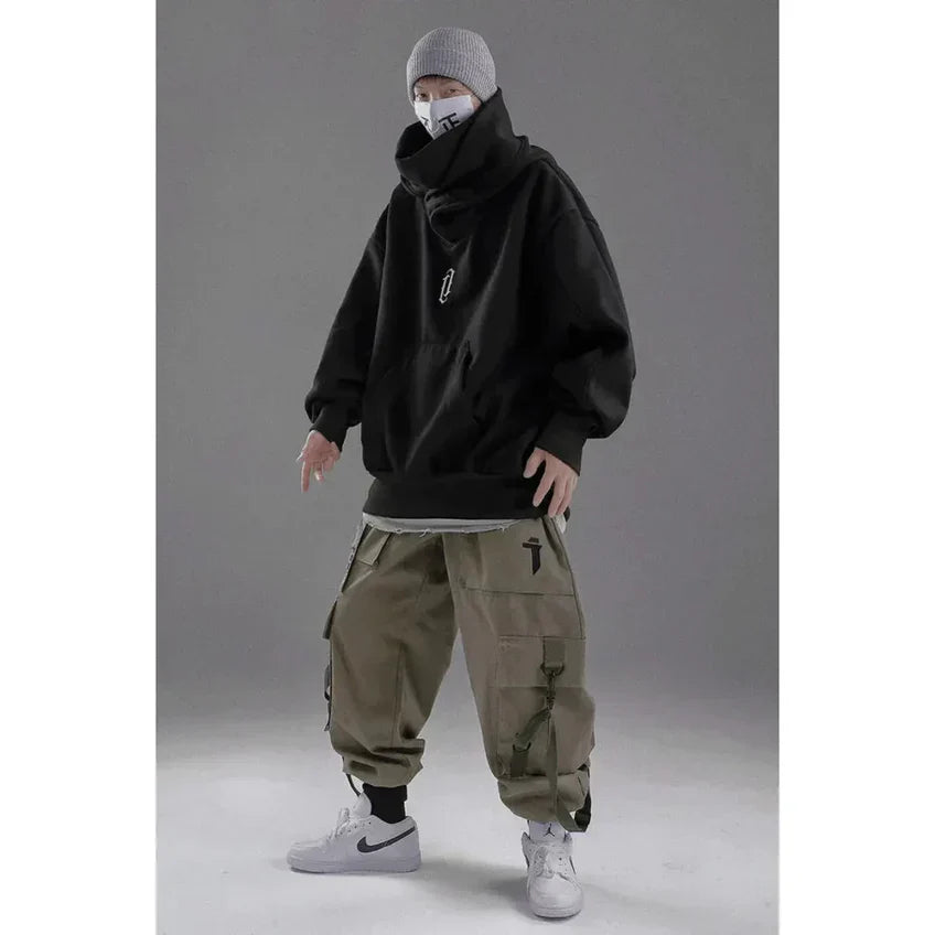 Asymmetrische Unisex Ninja-Jacke in Schwarz mit modernem Doppelkragen für Damen & Herren, perfekt für Streetwear-Look.