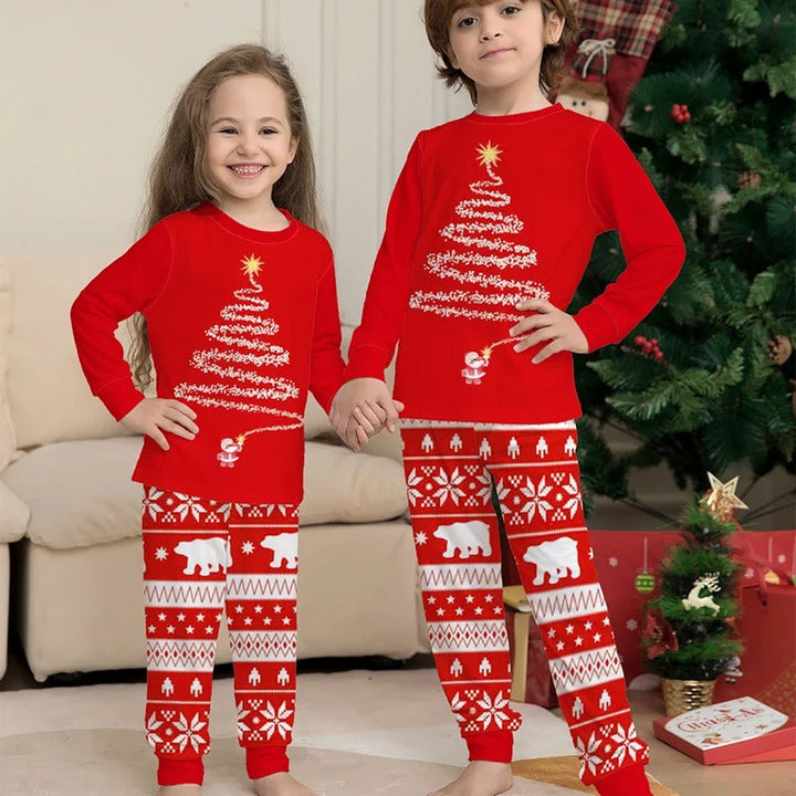 Unisex Pyjama-Set in Rot-Marine für gemütlichen Familien-Look. Kuschelige Nachtwäsche aus Polyester.