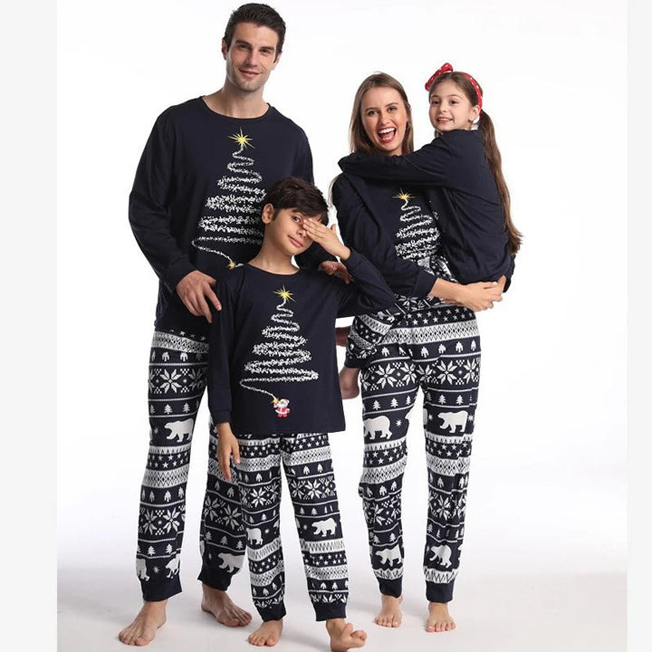 Gemütliches Unisex-Pyjama-Set in Rot & Marine. Weiche Polyester-Nachtwäsche für erholsamen Schlaf.