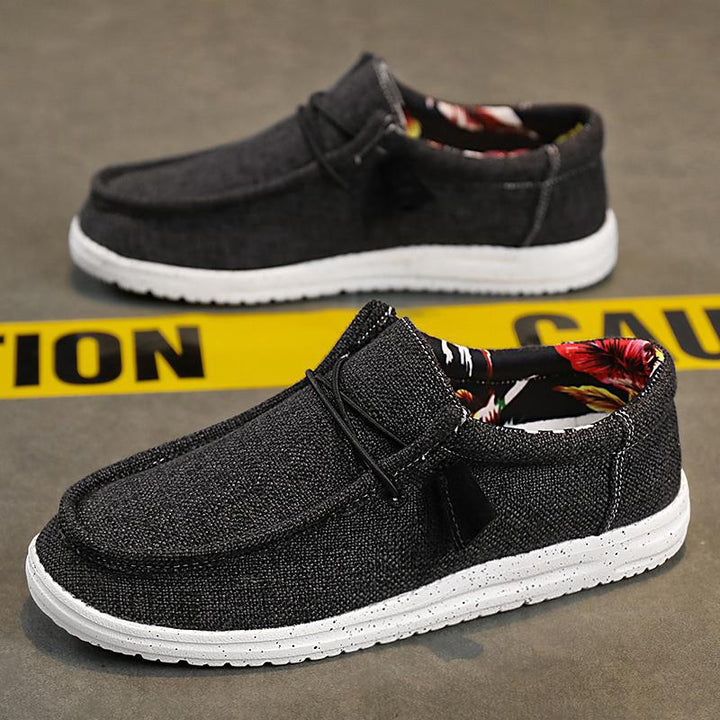 Unisex Slipper, atmungsaktiv, mit flexibler Sohle für hohen Alltagskomfort. Bequeme Slip-on Freizeitschuhe.