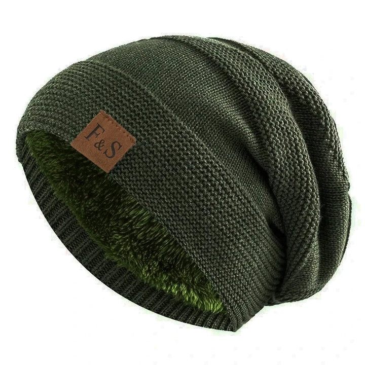 Dunkle Unisex Slouchy Beanie, warme Strickmütze mit weichem Futter für kalte Tage.