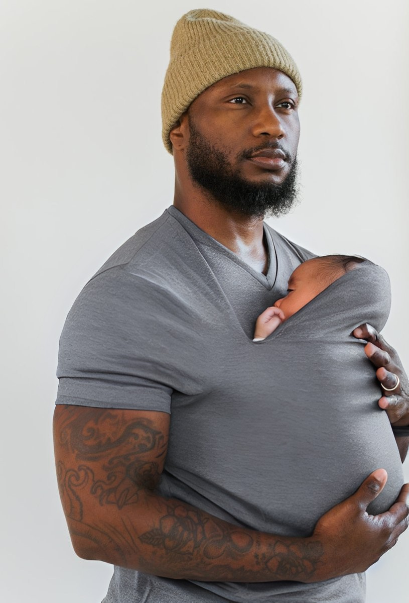 Ideales Geschenk für neue Eltern: Flexibles Tragetuch T-Shirt, stilvolle Babytrage für jeden Tag.