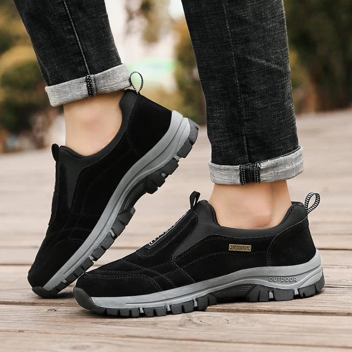 Strapazierfähige Outdoor Schuhe für Damen und Herren, ideal für Sport und Freizeit das ganze Jahr.