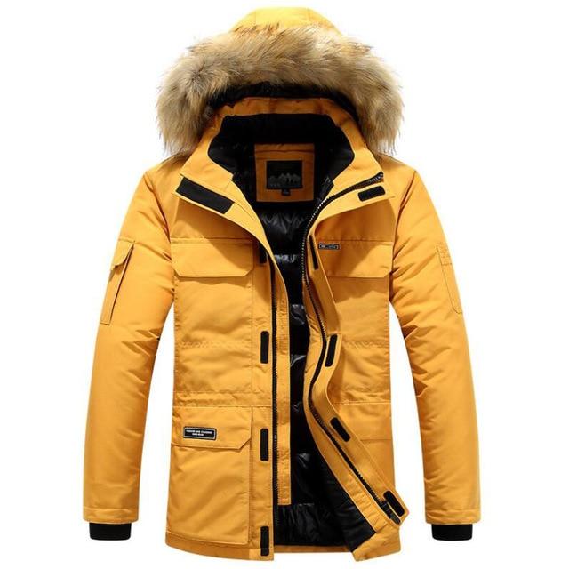 Warmer Unisex Winterparka, wasserabweisend, mit praktischen Seitentaschen, ideal für Freizeit und Reisen.