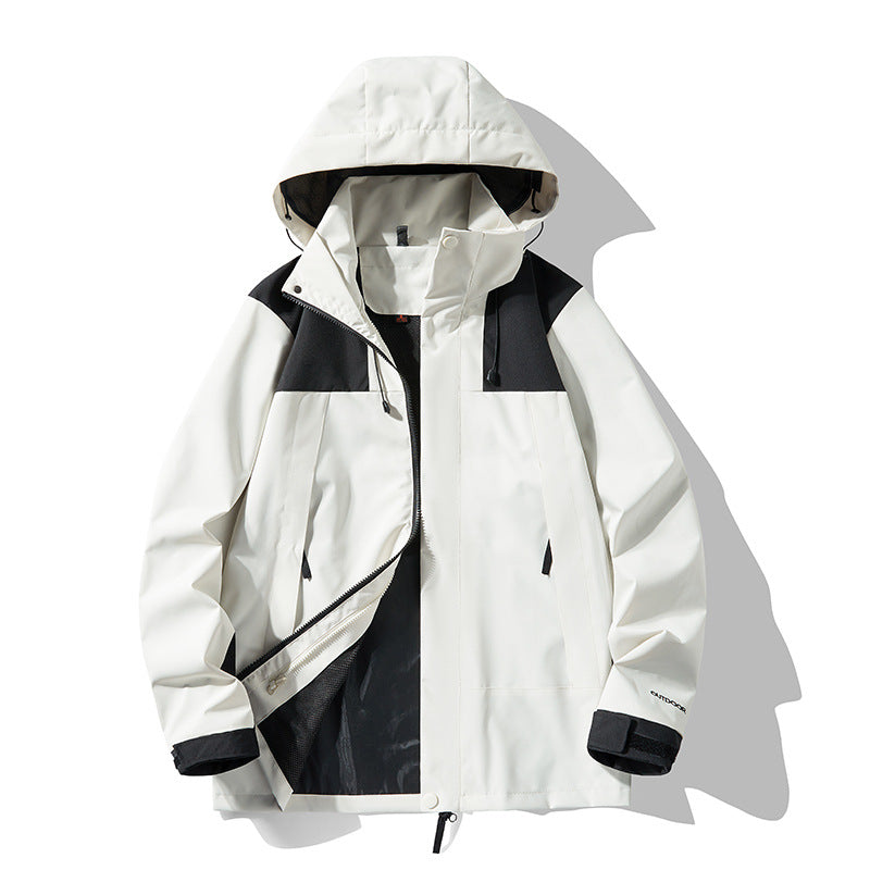 Detailansicht der wasserdichten Unisex Outdoorjacke, mit warmem Futter und strapazierfähigen Reißverschlüssen.