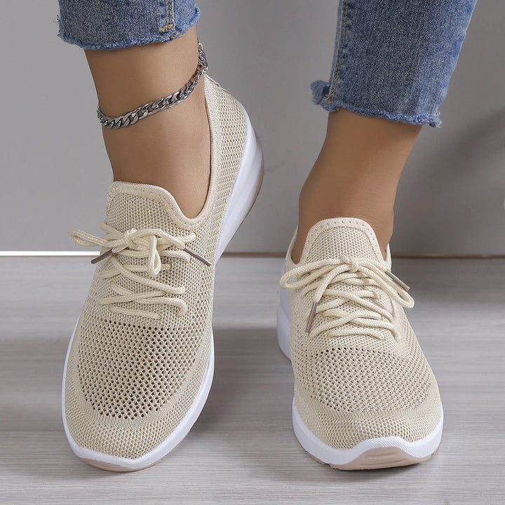 Bequeme Damen Alltagsschuhe, orthopädische Sneaker für lange Spaziergänge.