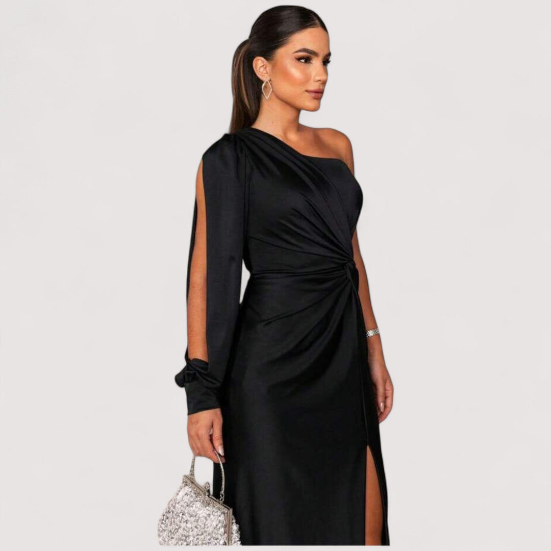 Stilvolles Damenkleid mit hohem Schlitz für einen glamourösen Abendauftritt