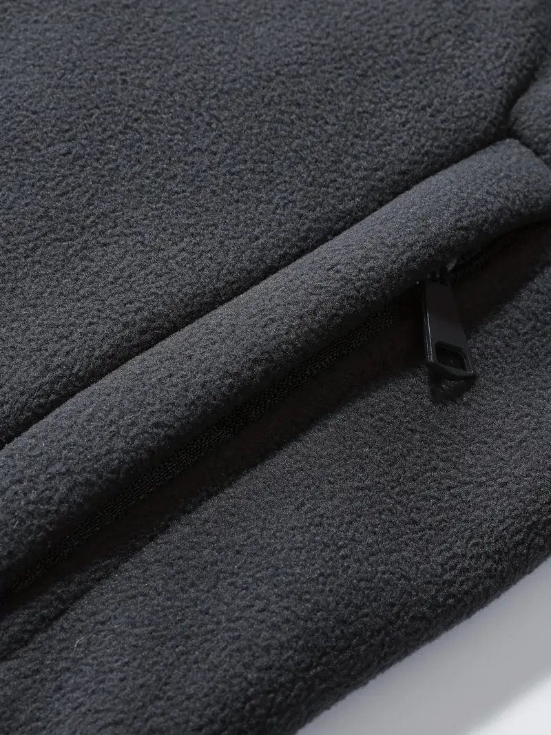 Hochwertige Herren Fleecejacke, bietet Wärme und Bewegungsfreiheit. Optimal für Schichtlooks im Winter.