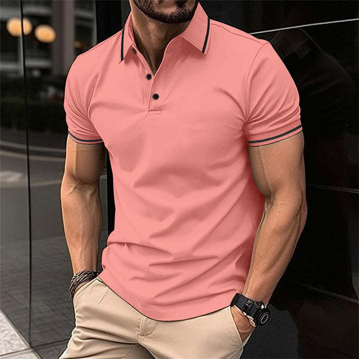 Modernes Herren Kurzarm Polohemd, vielseitig kombinierbar für Sommer, Freizeit und sportliche Looks.