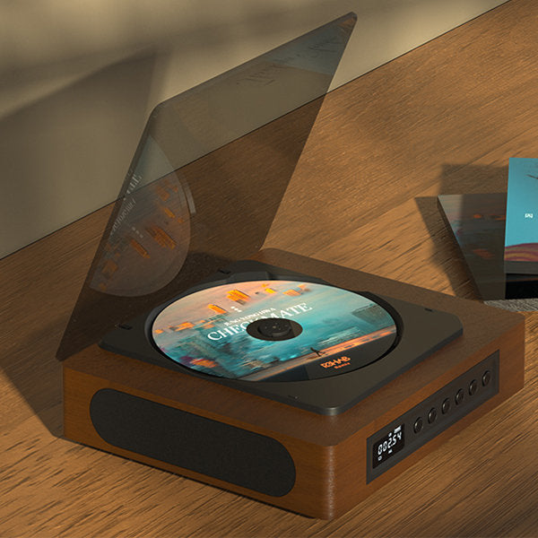 "Vintage-inspirierter Bluetooth Typ-C CD-Player, Retro-Design, Frontansicht, kompaktes Gerät mit LCD-Display und FM-Tuner"