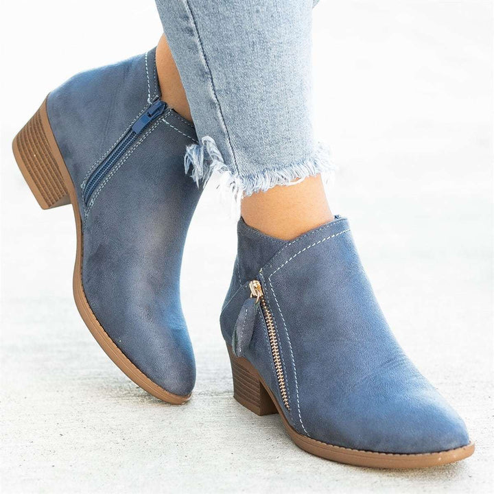 Warm gefütterte Damen-Winterstiefel: Rutschfeste & bequeme Alltags-Damenschuhe für kalte Tage.