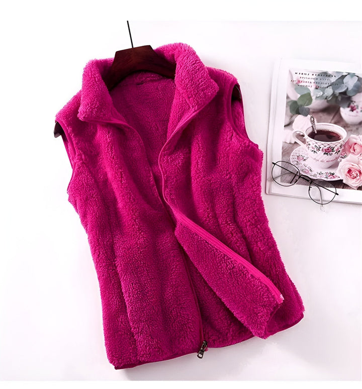 Stilvolle Damen Fleece Weste in melierter Optik, vielseitig kombinierbar für Herbstmode.