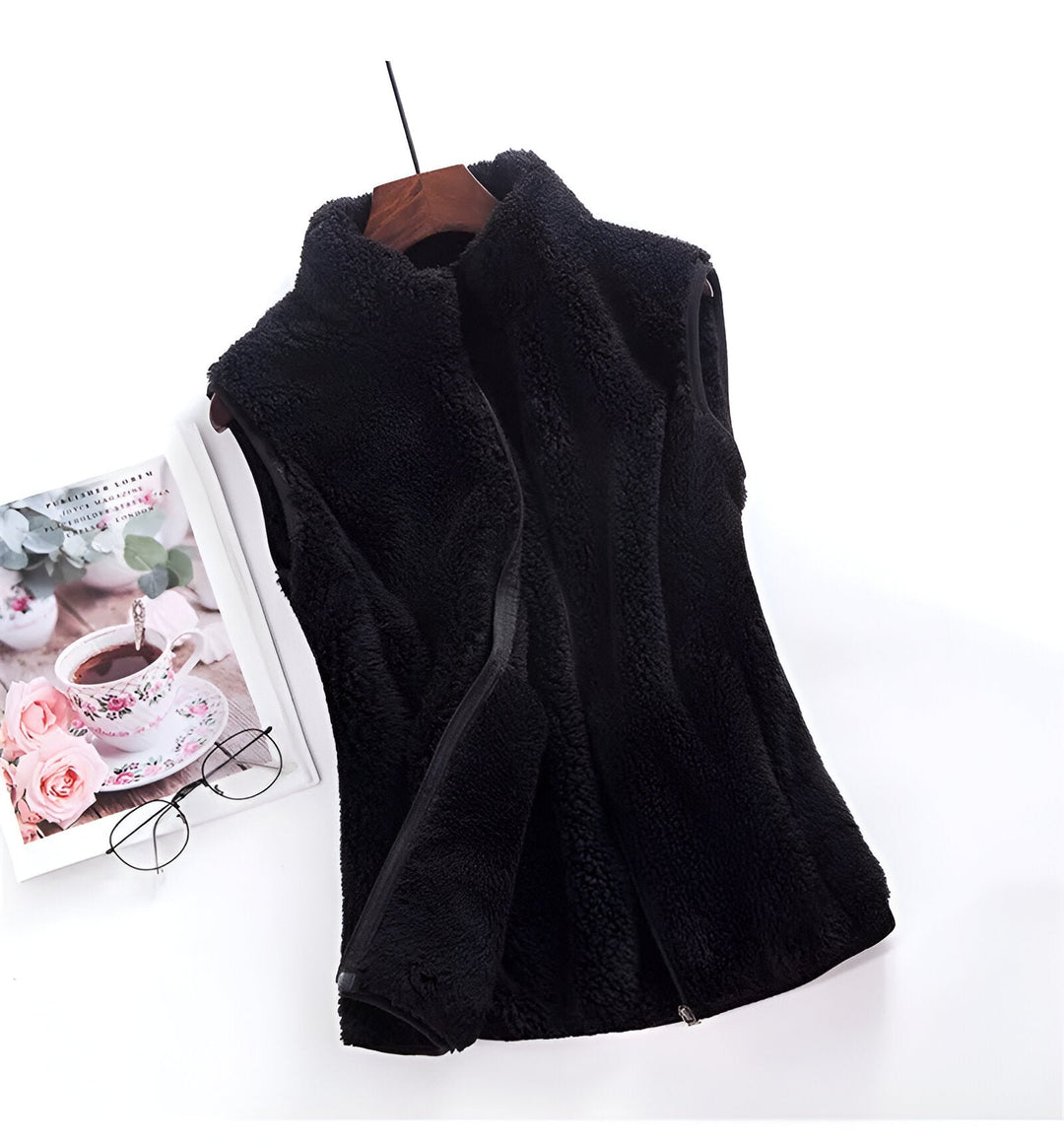 Komfortable Damen Fleece Weste, pflegeleicht und strapazierfähig, ideal für jeden Tag.