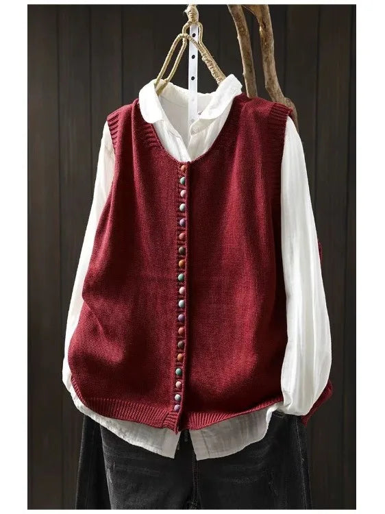 Gemütliche Strickweste für Damen, als Cardigan mit Knöpfen, perfekt für Freizeit & Büro im Winter.