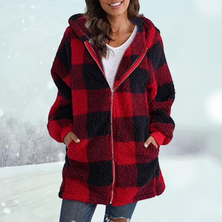 Detail: Karierte Damen Winterjacke mit Kapuze, zeigt das Muster und die hochwertige Verarbeitung.