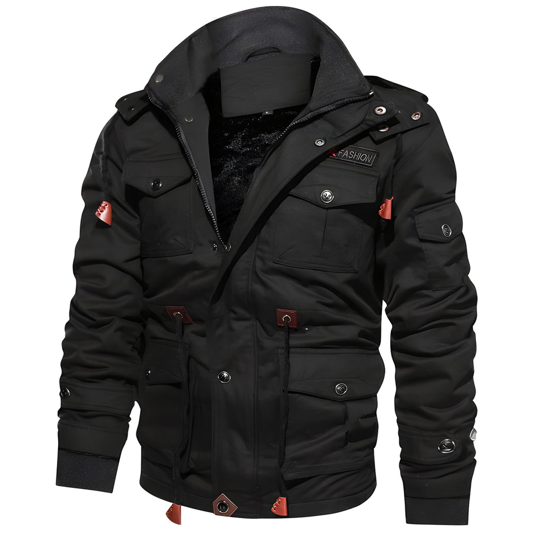 Praktische Herren Outdoorjacke, strapazierfähig, mit warmer Kapuze und nützlichen Taschen.