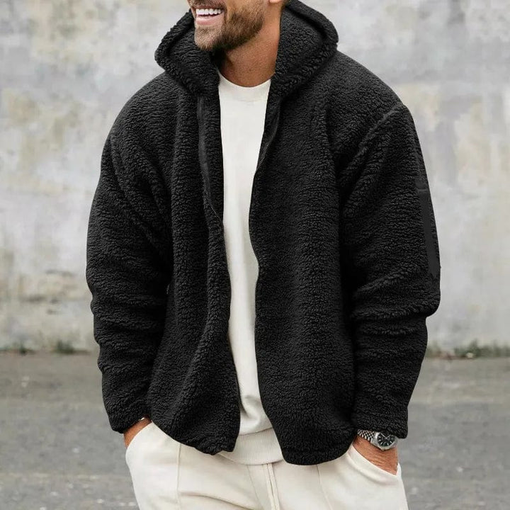 Stilvolle Herren Winter Fleecejacke mit Kapuze. Eine komfortable und warme Outdoor-Jacke für den Winter.