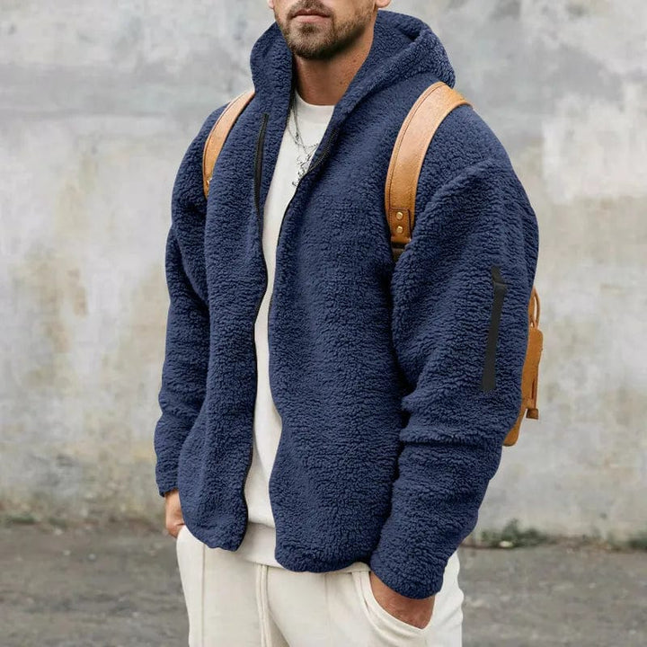 Lässige Herren Fleece-Winterjacke mit Kapuze. Perfekt für den aktiven Mann, der Wärme & Stil schätzt.