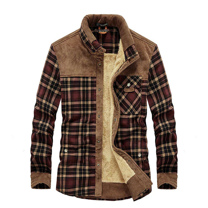 Herren Übergangsjacke in Hemdjacken-Optik, kariertes Design, langarm, mit funktionalen Taschen. Perfekt für kühle Tage.
